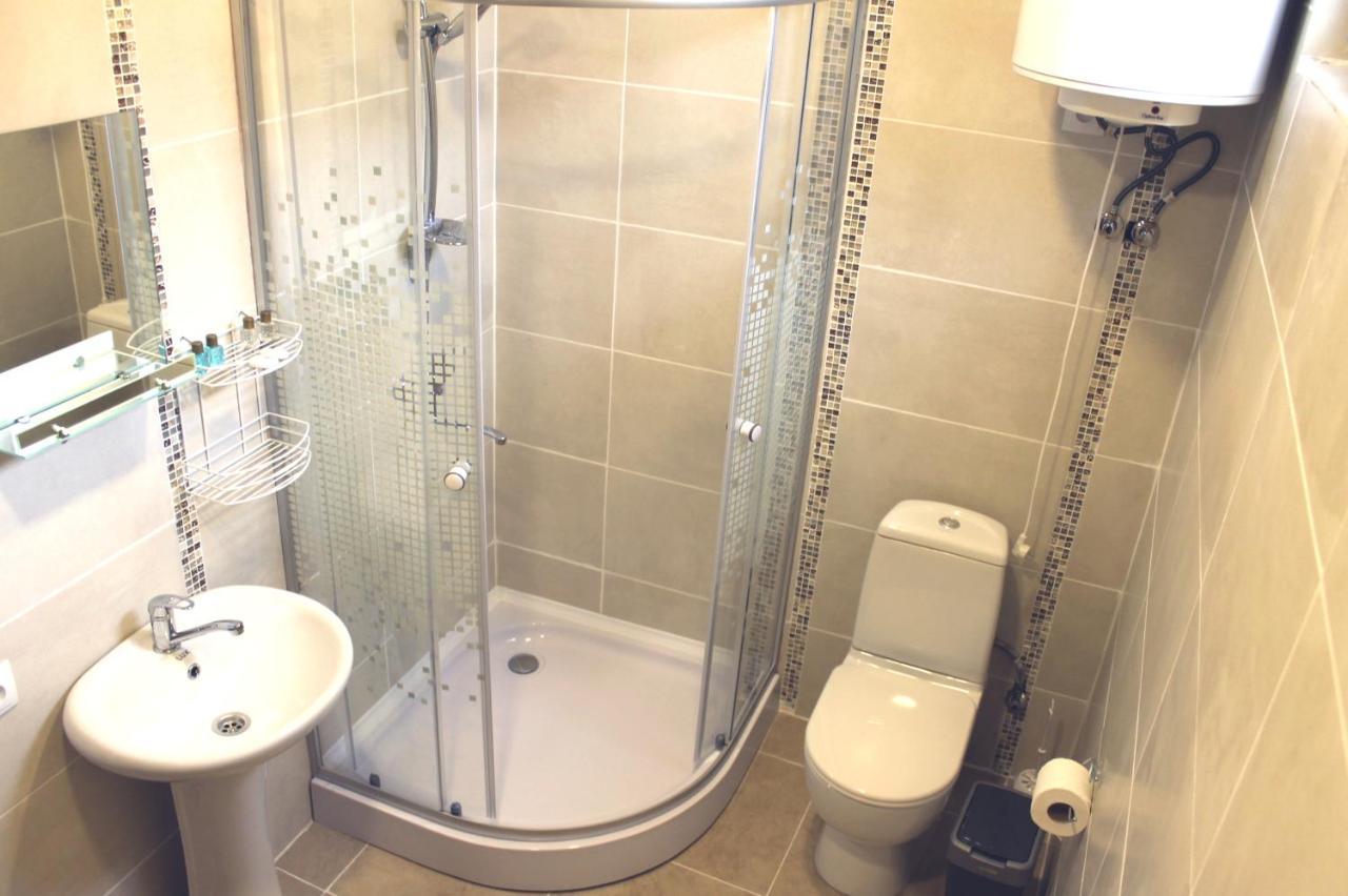 Hotel Tiflis Garden Екстериор снимка